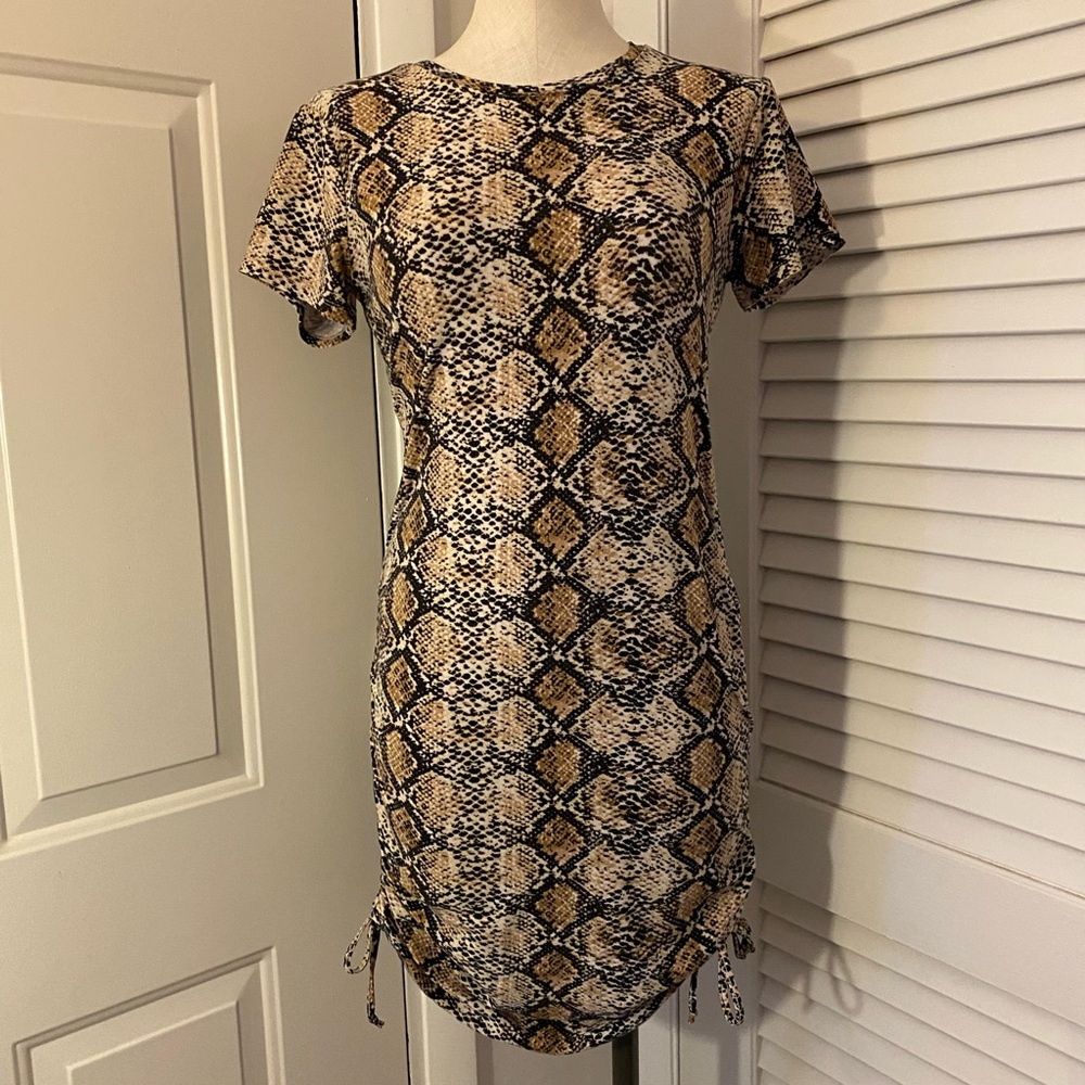 Forever 21 Brown and Black Snake Print Mini Dress- Size Large